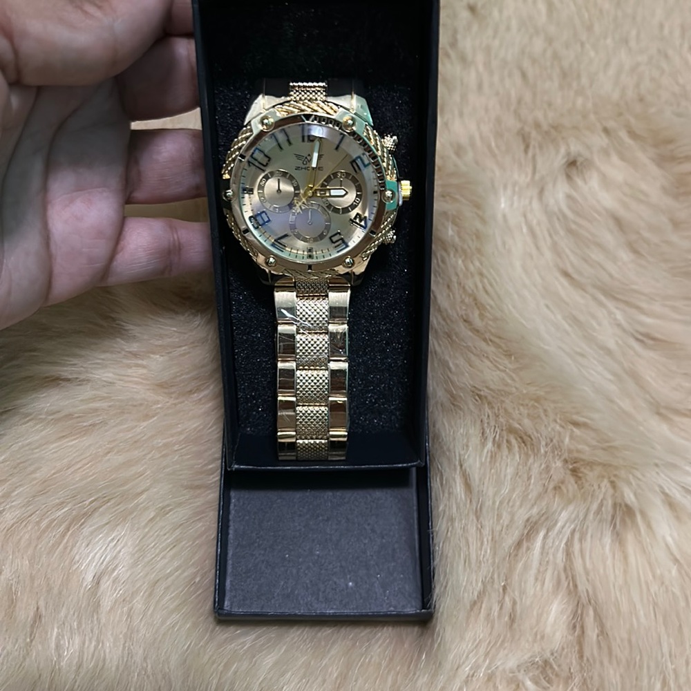 Gold Tone w/Rope Detail Metal Quartz Style Men’s Watch